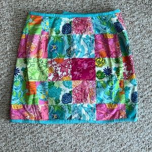 Lily Pulitzer colorful reversable skirt, size 4. Cotton, button fastener.
